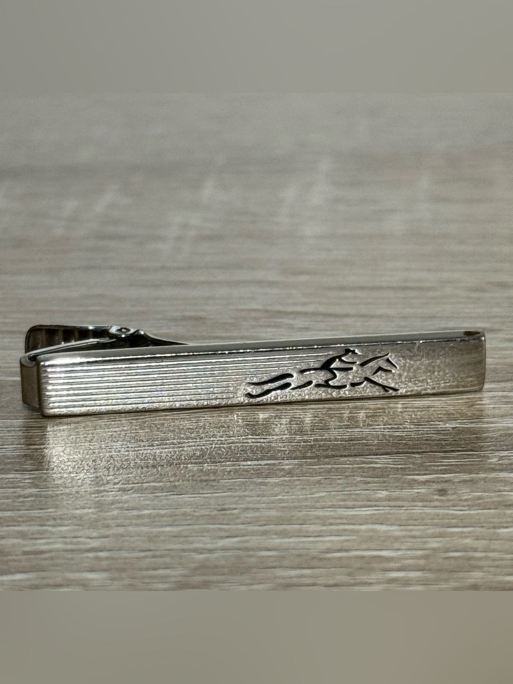 Vintage Anson Silver-tone Horse And Buggy Tie Clip